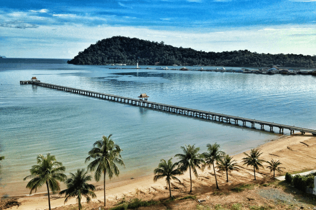 Bang Bao Pier